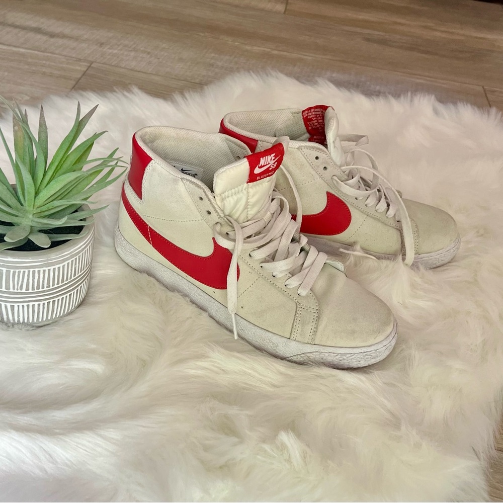 NIKE | Retro, Orange & White Nike Unisex HighTops